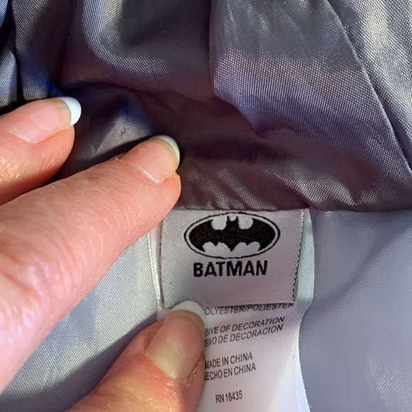 Child’s size 4T BATMAN vest - Picture 4 of 5